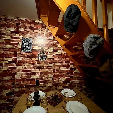 Апартаменти Thegarrisonloft *